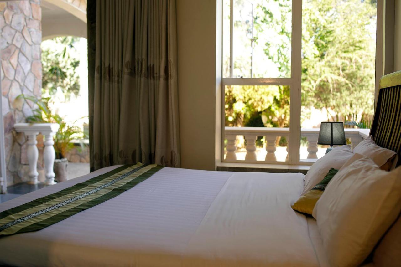Entebbe Palm Hotel Eksteriør bilde