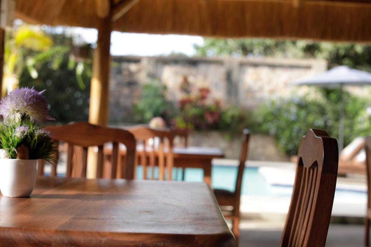 Entebbe Palm Hotel Eksteriør bilde