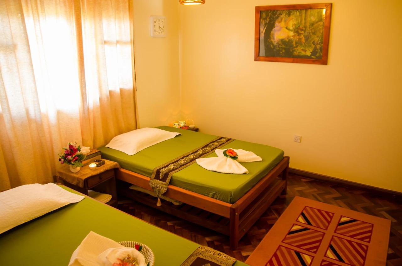 Entebbe Palm Hotel Eksteriør bilde