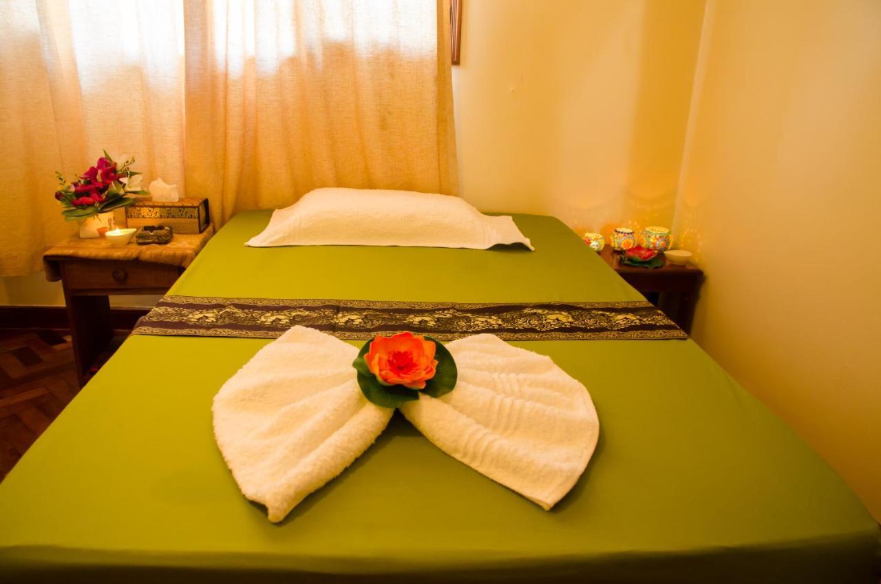 Entebbe Palm Hotel Eksteriør bilde